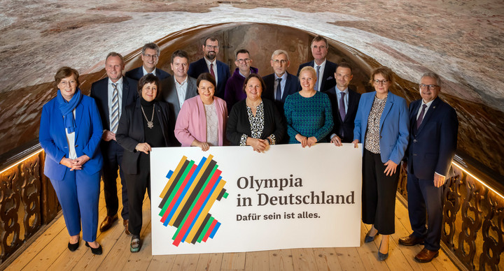 Gruppenbild der Mitglieder der Sportministerkonferenz
