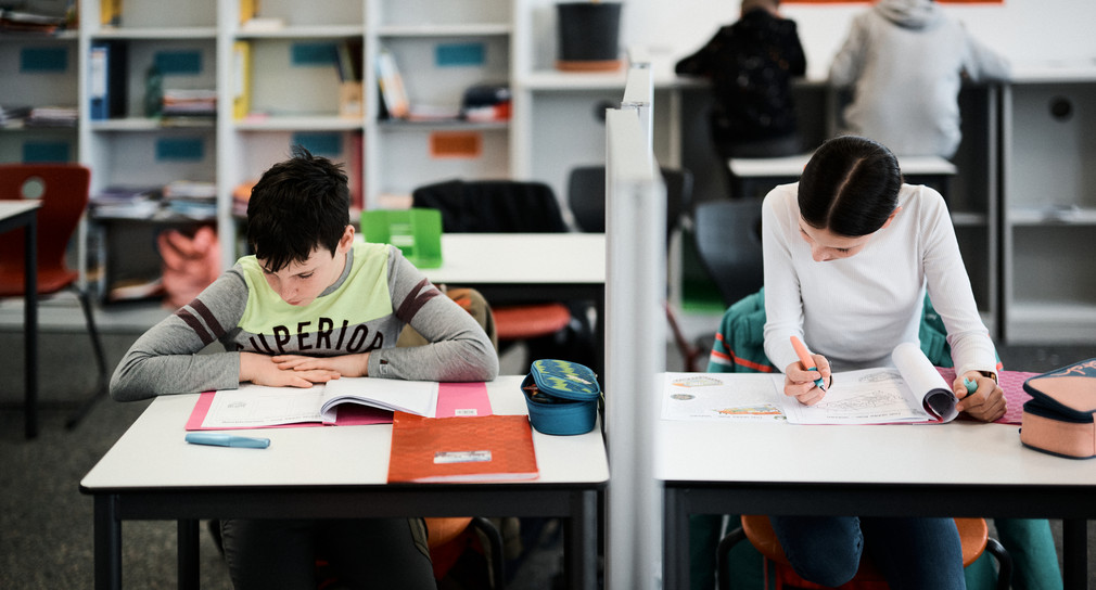 Schule Rund 100.000 Grundschulkinder schreiben Kompass 4