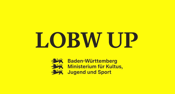 Auf gelbem Grund steht der schwarze Schriftzug "LOBW UP".