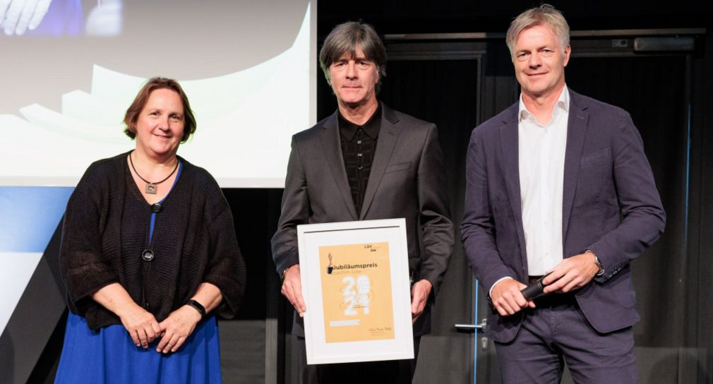 3 Fragen 3 Antworten 3 Fragen 3 Antworten: Diesmal mit Theresa Schopper und Joachim Löw