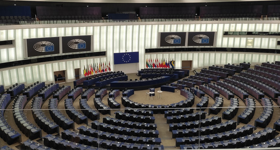 Der Plenarsaal Europas unbesetzt.