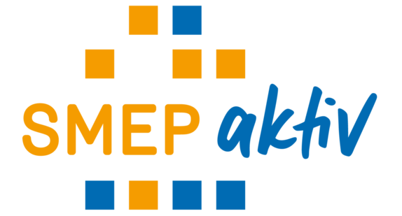 Auf weißem Grund sind orangene und blaue Quadrate zu sehen sowie der Schriftzug "SMEP aktiv". 