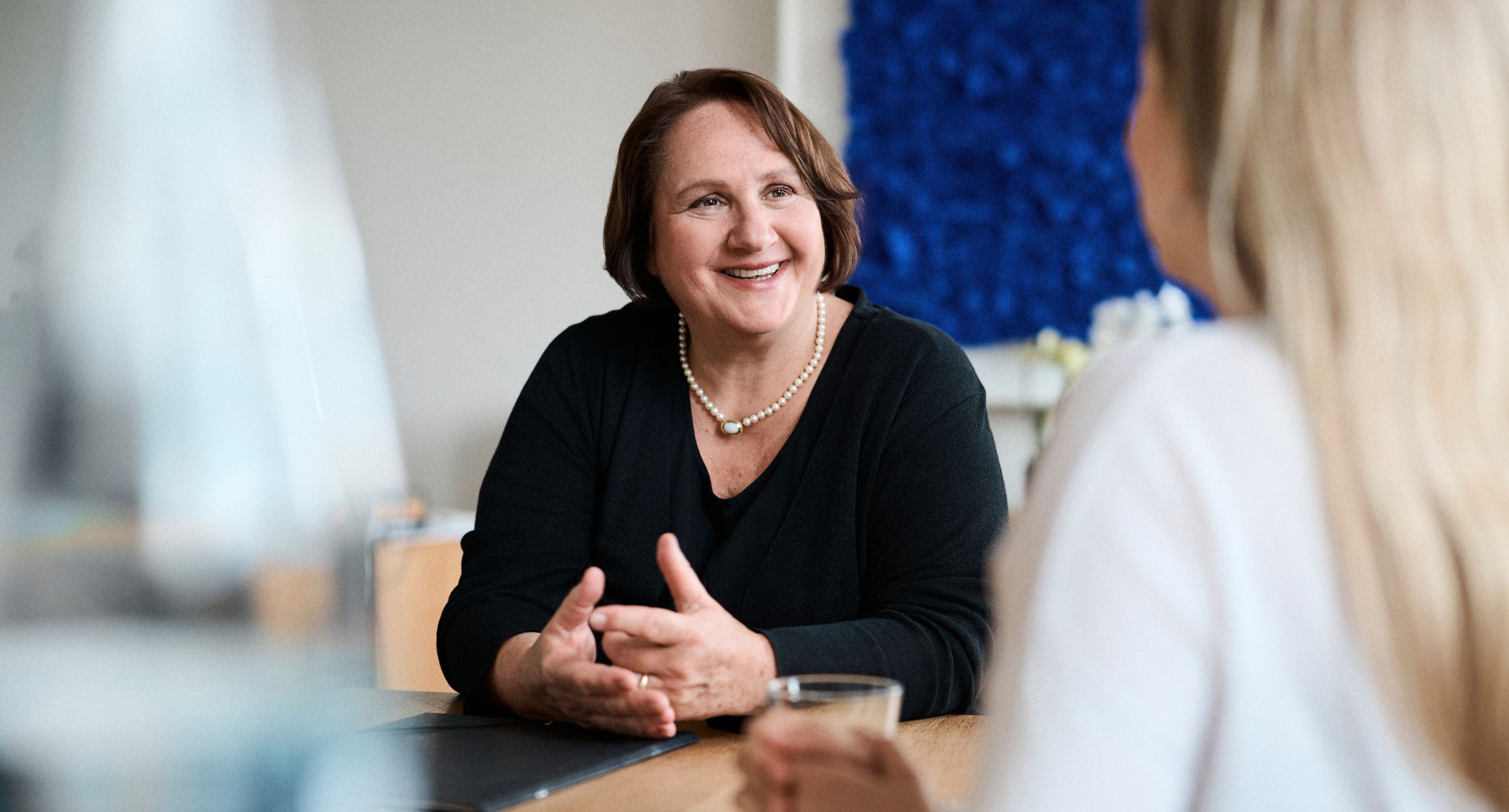 Kultusministerin Theresa Schopper im Gespräch